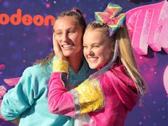 JoJo Siwa and her girlfriend Kylie Prew are so in love and they celebrate four anniversaries per mon...