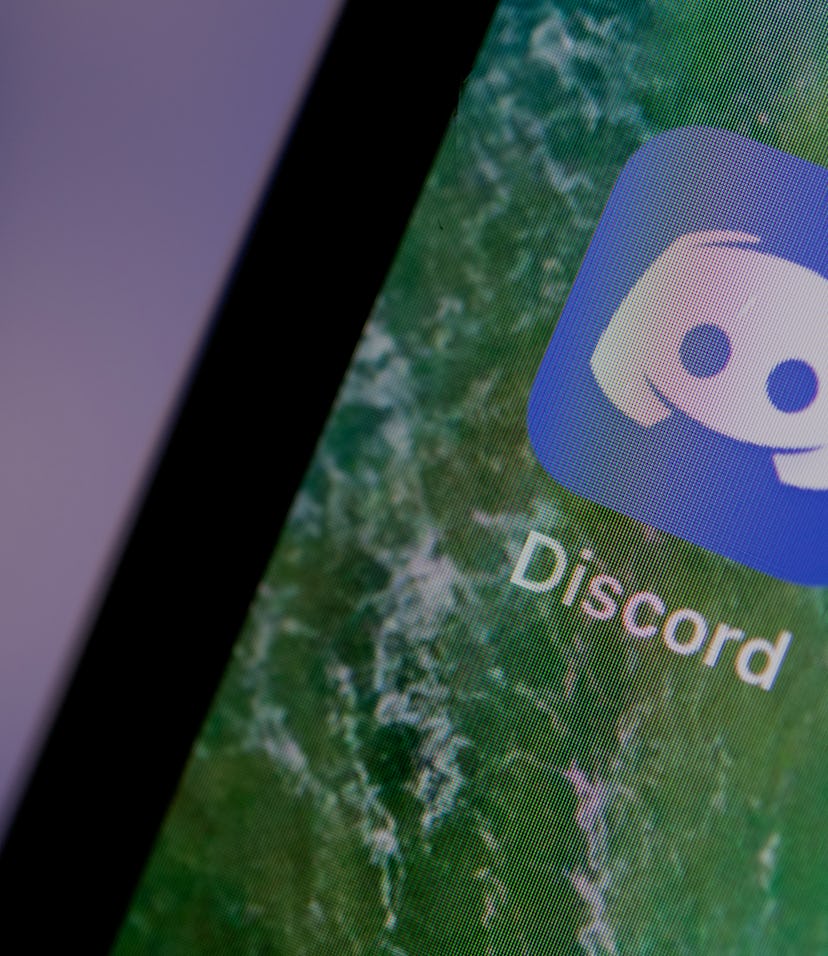 21 June 2019, Baden-Wuerttemberg, Stuttgart: The Discord app is displayed on the screen of an iPhone...