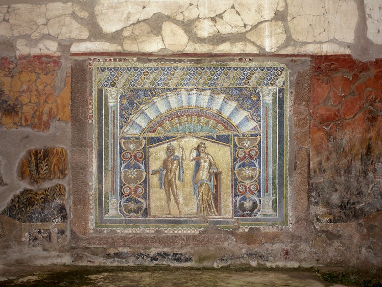Italy. Herculaneum. Ancient Roman city destroyed by the eruption of the Vesuvius in 79 AD. Atrium of...