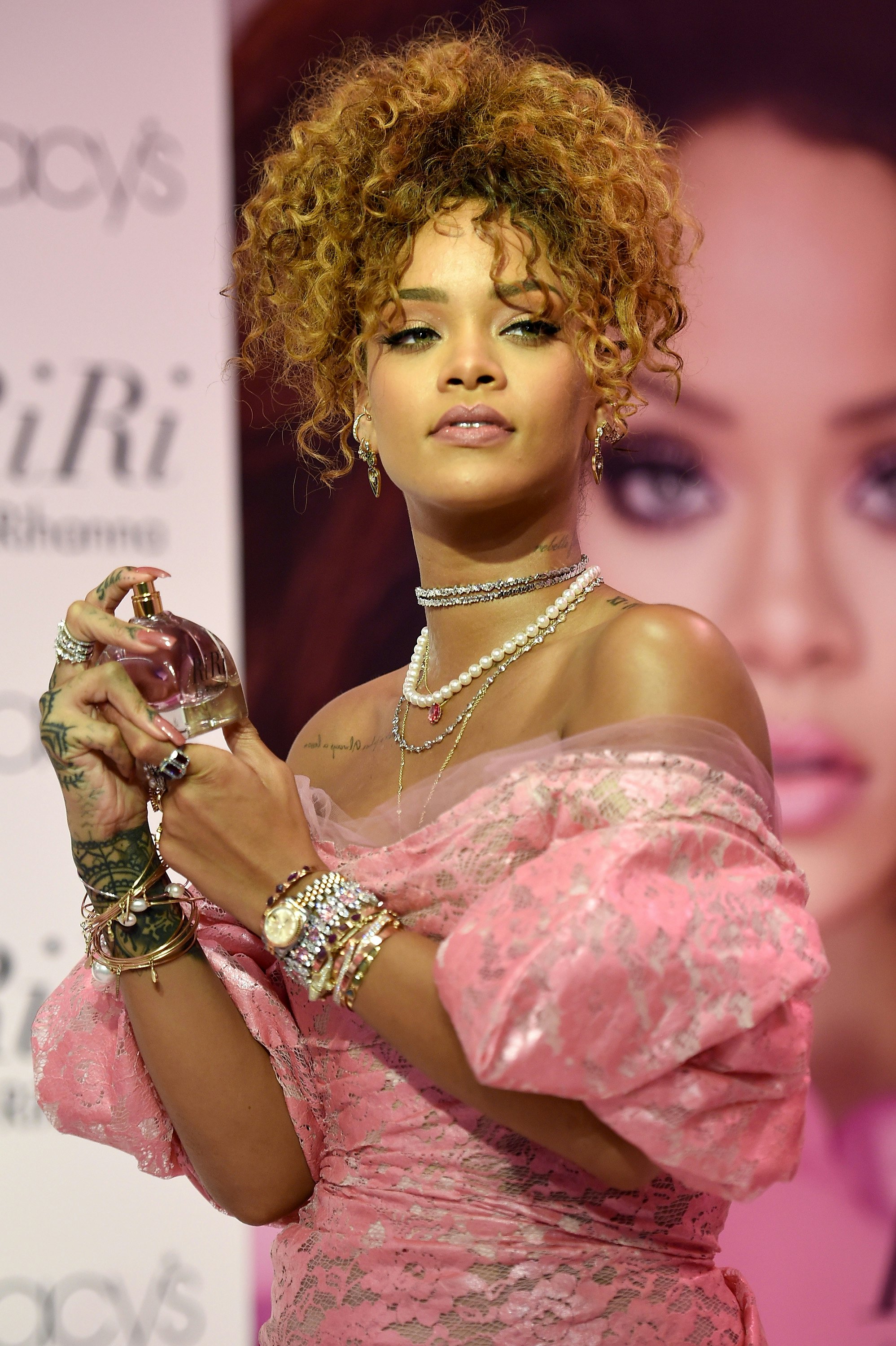 Rihanna's Net Worth: $210 Million In 2018