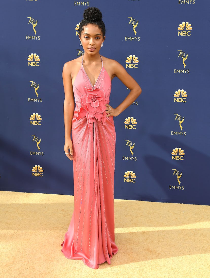 Yara Shahidi channeling the early 2000s at the 2018 Emmys