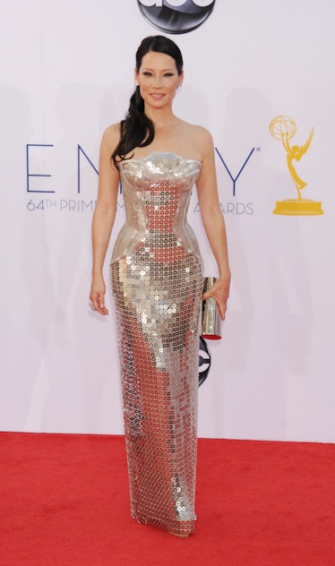 LOS ANGELES, CA – 23. SEPTEMBER: Lucy Liu kommt bei den 64. Primetime Emmy Awards im Nokia Theatre an...