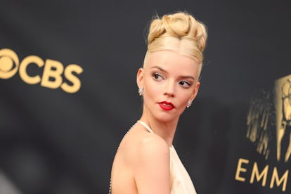 LOS ANGELES, CALIFORNIA - SEPTEMBER 19: Anya Taylor-Joy attends the 73rd Primetime Emmy Awards at L....