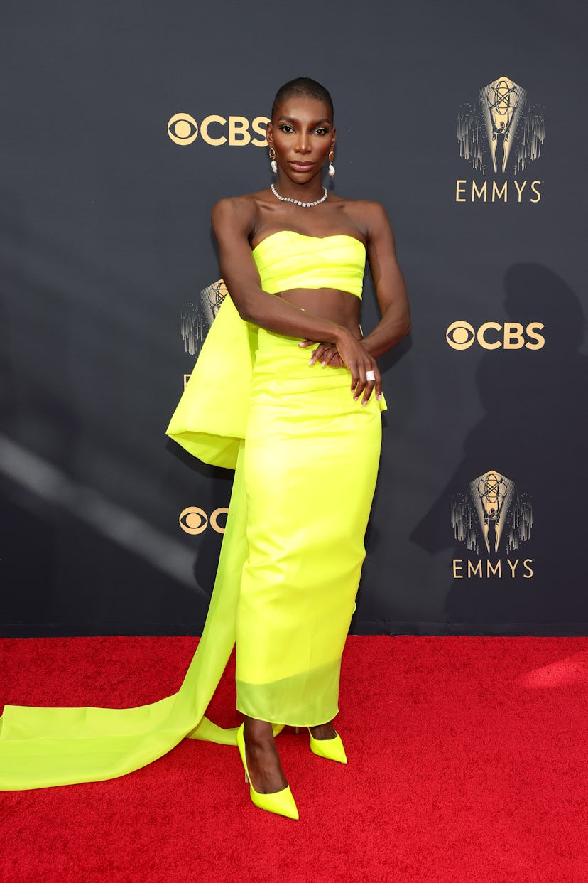 The Emmys 2021 red carpet included several looks inspired by '90s fashion. Here are the stars who di...
