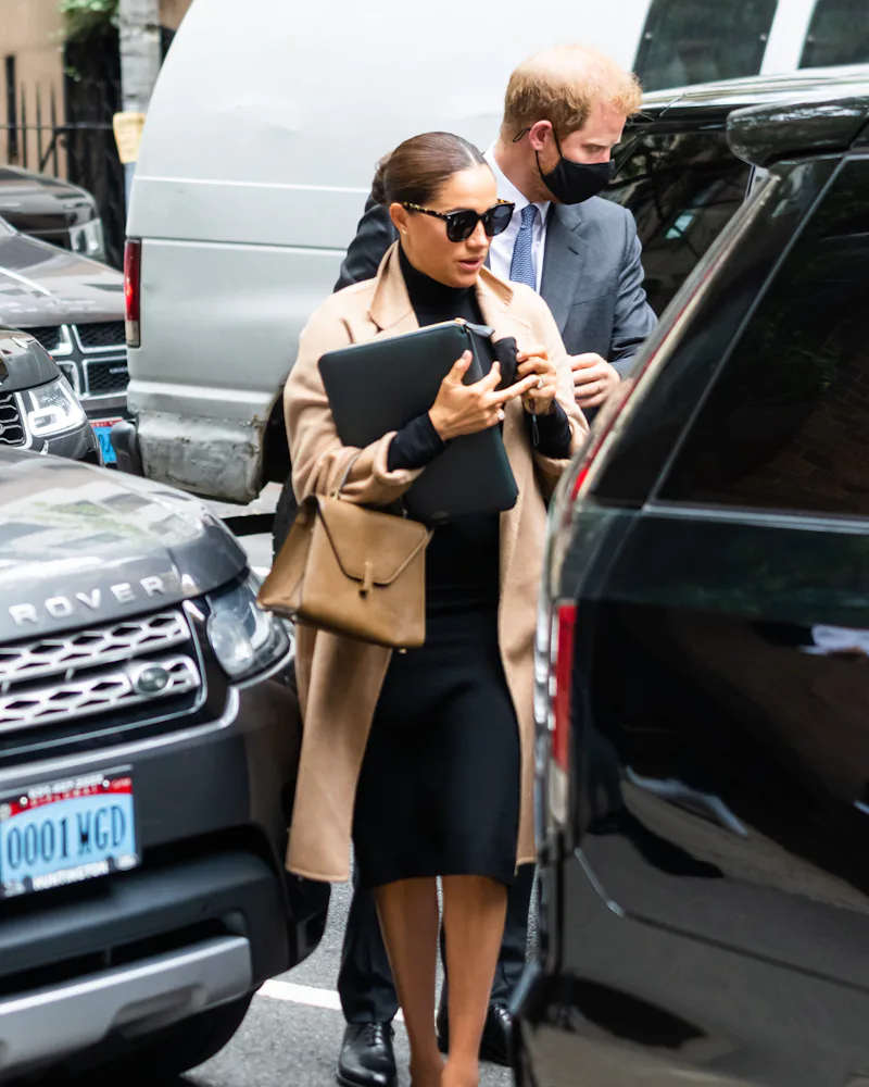 Meghan Markle's Outfits In New York City Hit All The Minimalist Notes Meghan Markle's Outfits In New York City Hit All The Minimalist Notes