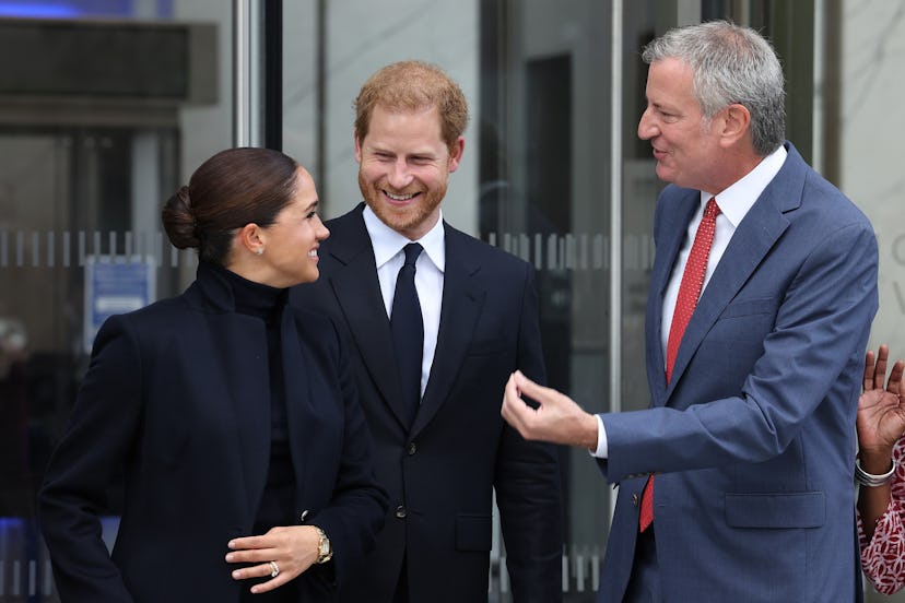 NEW YORK, NEW YORK - SEPTEMBER 23: Meghan, Duchess of Sussex, Prince Harry, Duke of Sussex, and Bill...