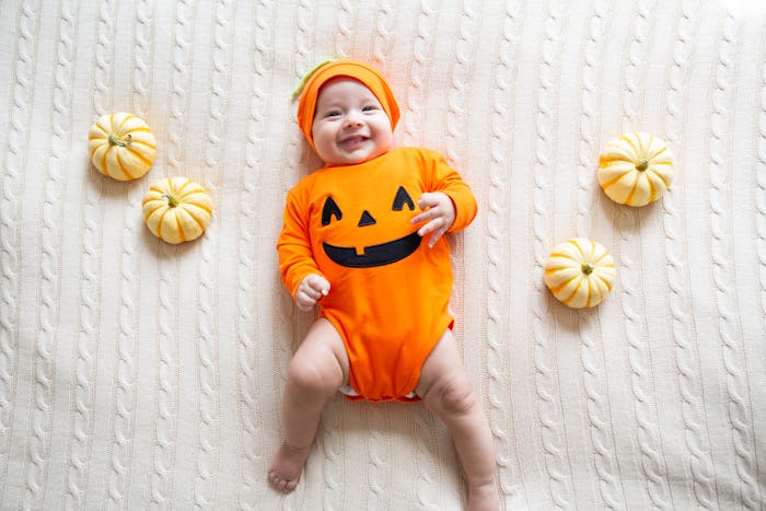 Halloween baby clothes are a must during October.