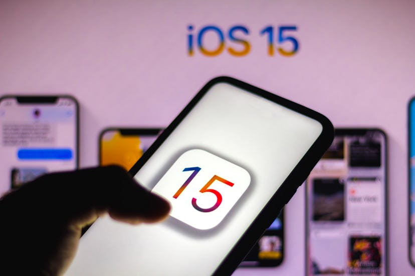 BRAZIL - 2021/06/08: In this photo illustration the iOS 15 logo seen displayed on a smartphone.
Appl...