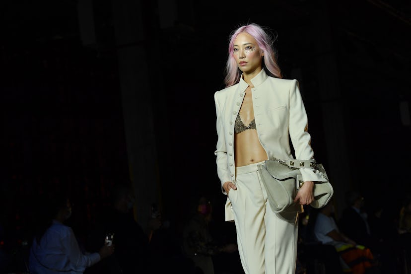  Soo Joo walks the runway at the Etro Spring 2022 fashion show during the Milan Fashion Week - Sprin...