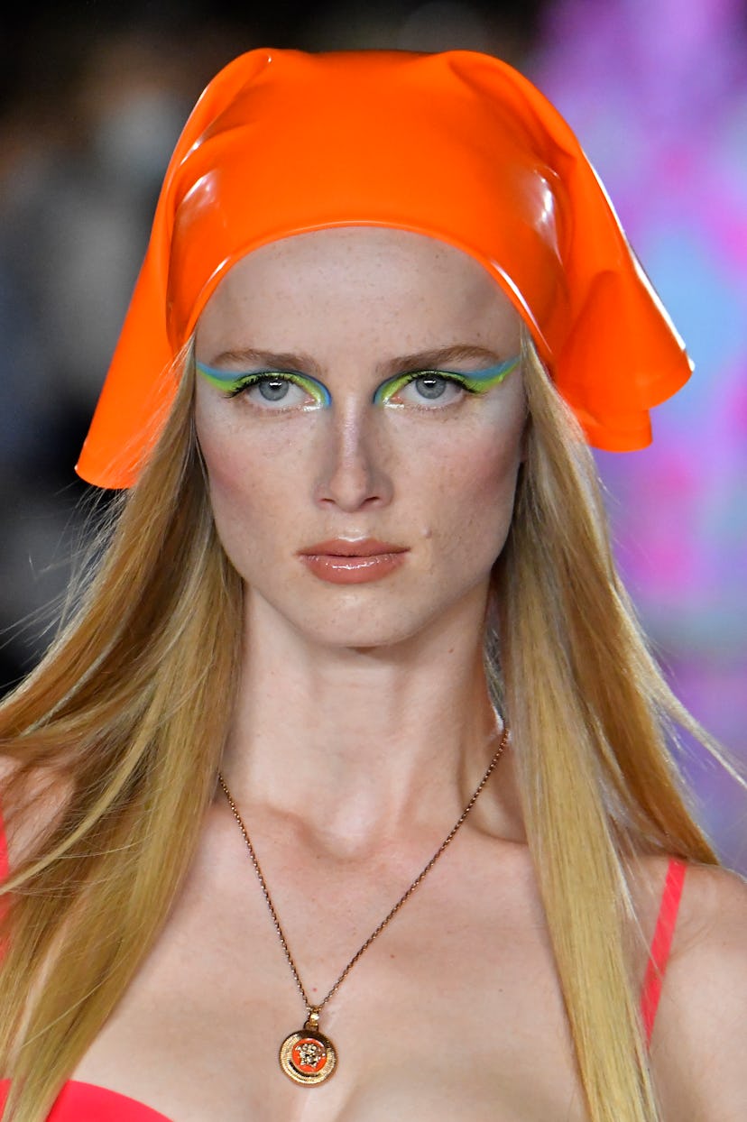 Pat McGrath was the force behind the makeup at Versace Spring 2022 at Milan Fashion Week in 2021, wh...