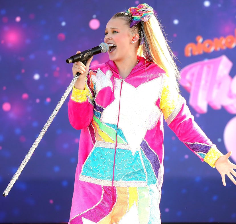 PASADENA, CALIFORNIA - SEPTEMBER 03: JoJo Siwa performs onstage during a drive-in screening and perf...