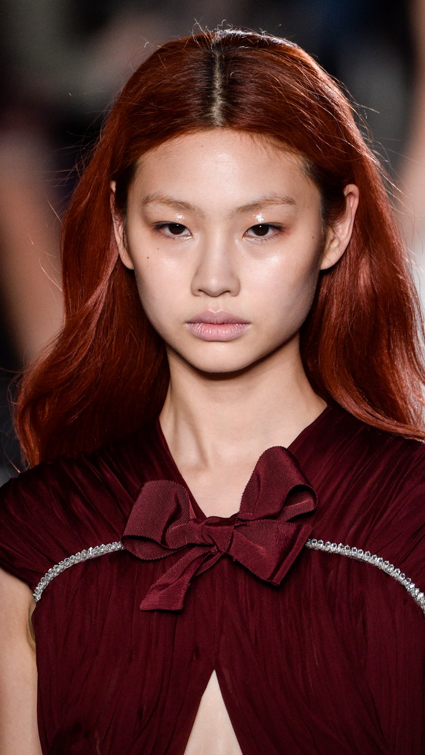 One of 'Squid Game' actor Jung Ho-yeon's best beauty looks: The glossy eyelids at Giambattista Valli...