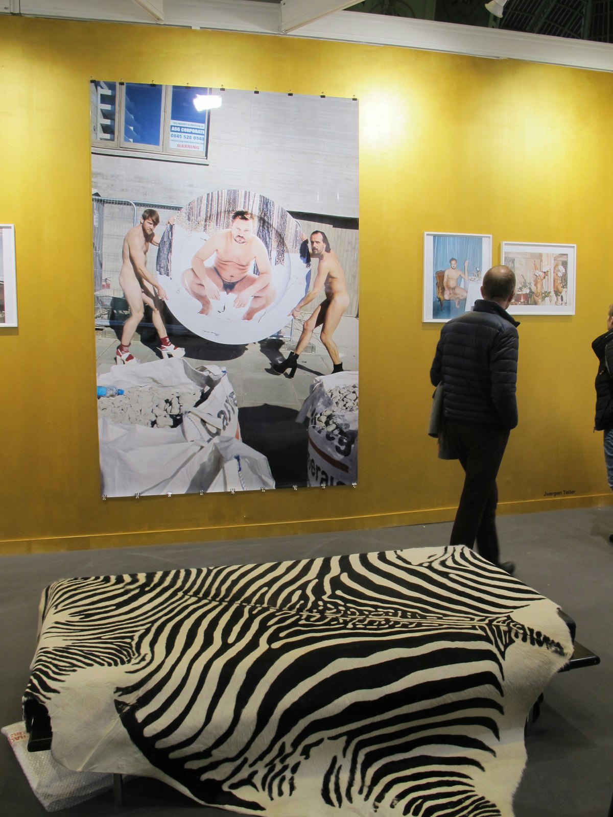 گالری Suzanne Tarasieve نشان دهنده آثار Juergen Telle در پاریس ، فرانسه است که در 09 نوامبر مشاهده شده است ...