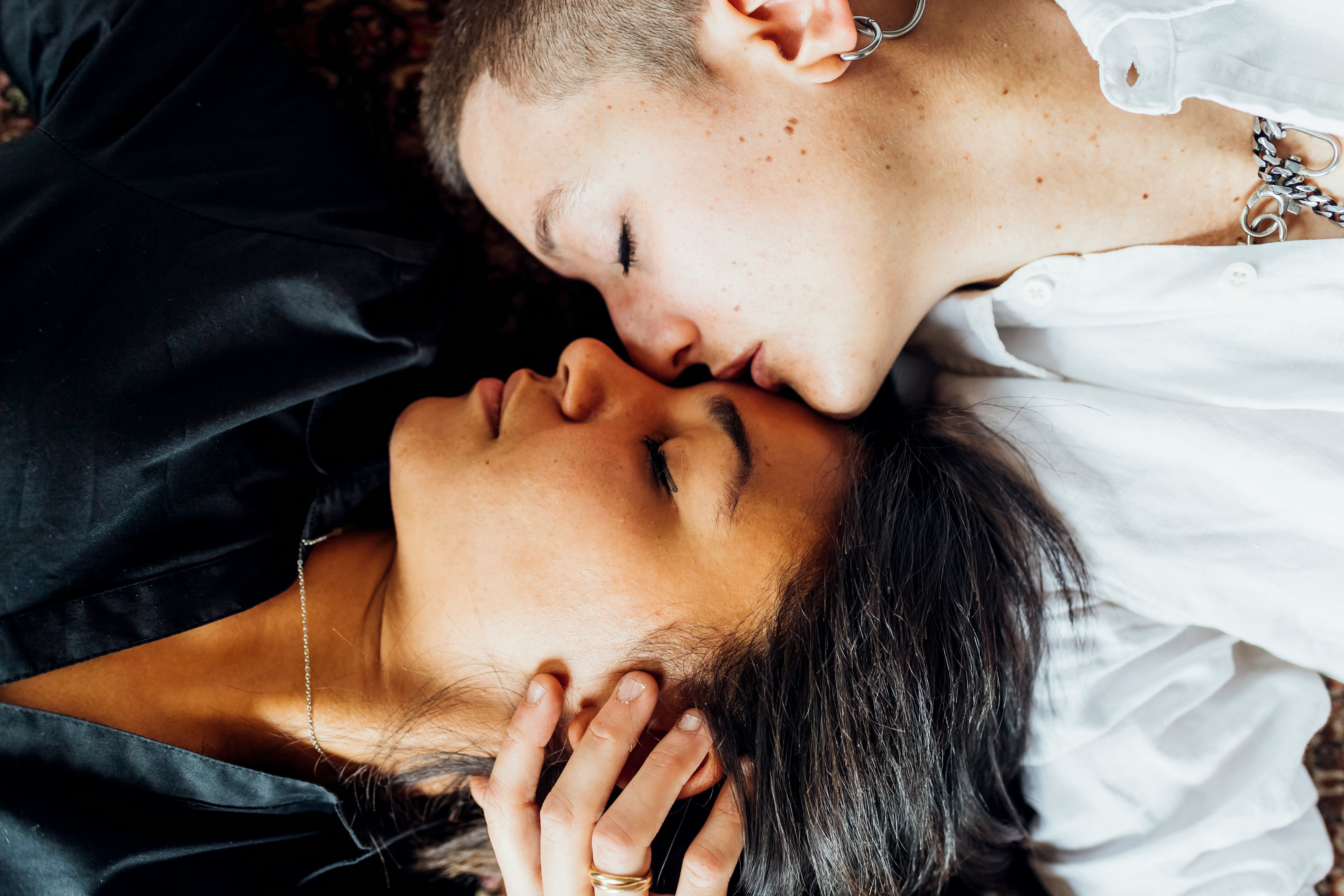 Am I A Good Kisser? 7 Ways To Tell, Because Nothing Beats A Great Makeout  Session