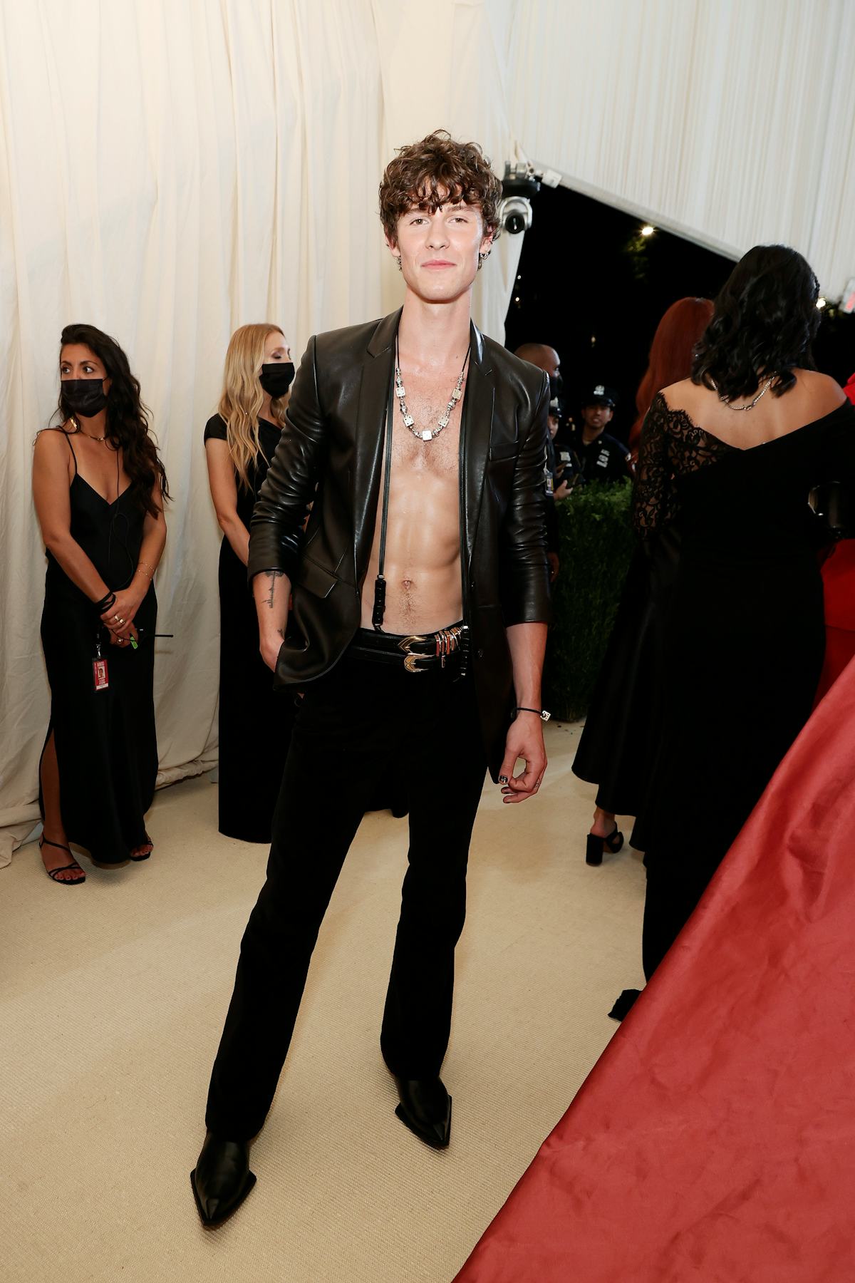 NEW YORK, NEW YORK - SEPTEMBER 13: Shawn Mendes attends The 2021 Met Gala Celebrating In America: A ...