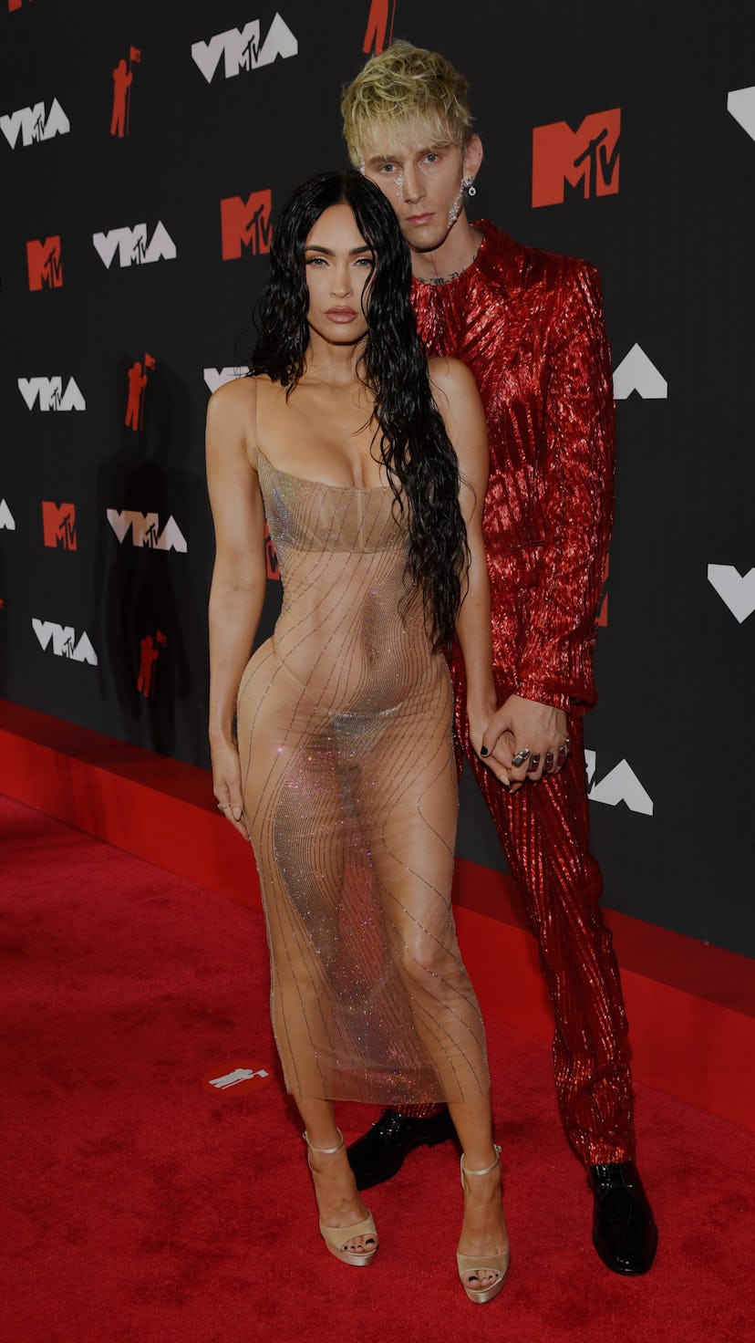 NEW YORK, NEW YORK - SEPTEMBER 12: (L-R) Megan Fox and Machine Gun Kelly attend the 2021 MTV Video M...