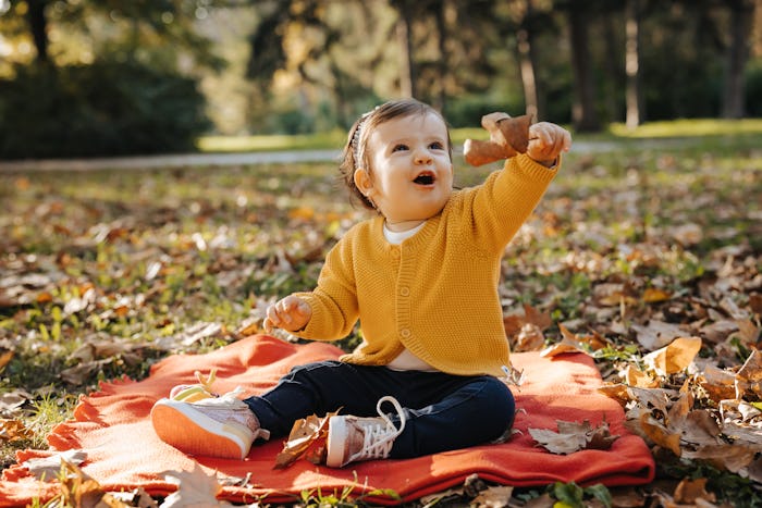 These fall baby girl clothes are perfect.