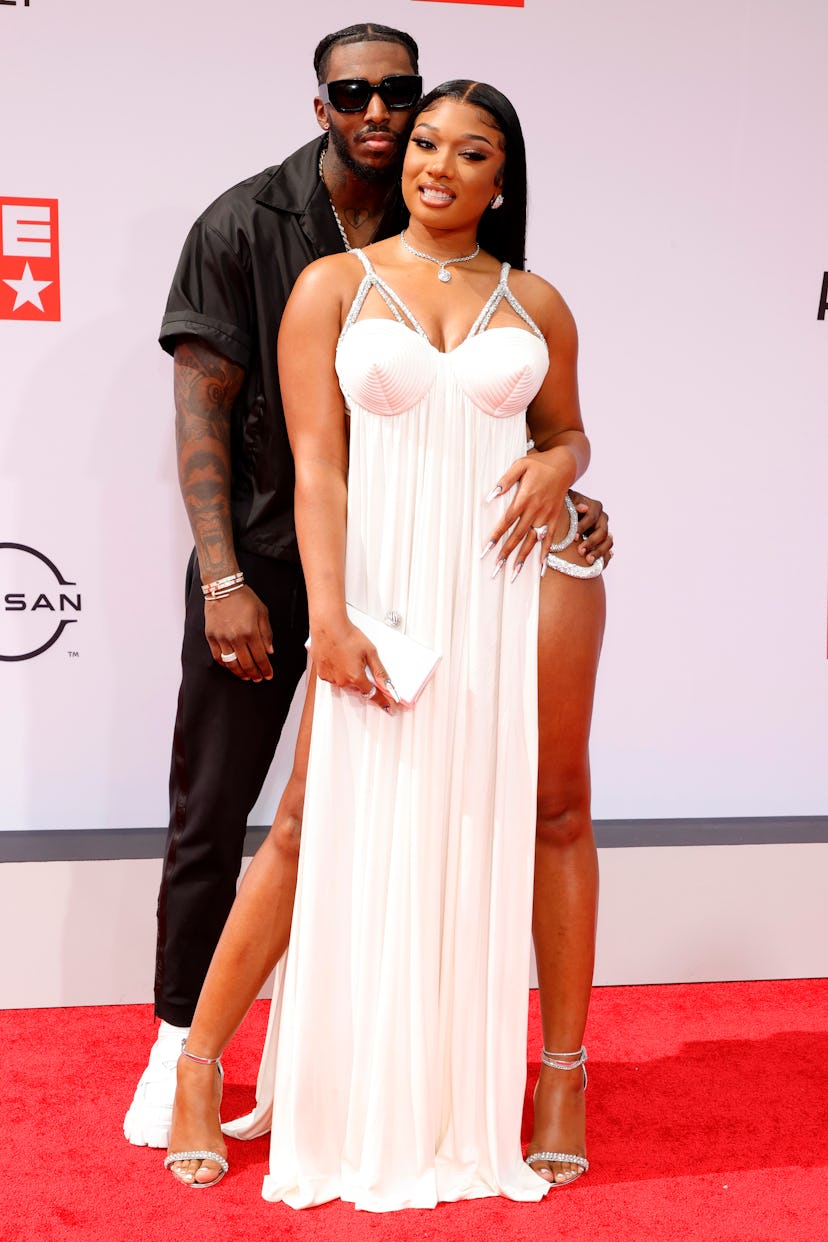 Dress as celebrity couple Megan thee Stallion and Pardison Fontaine for Halloween