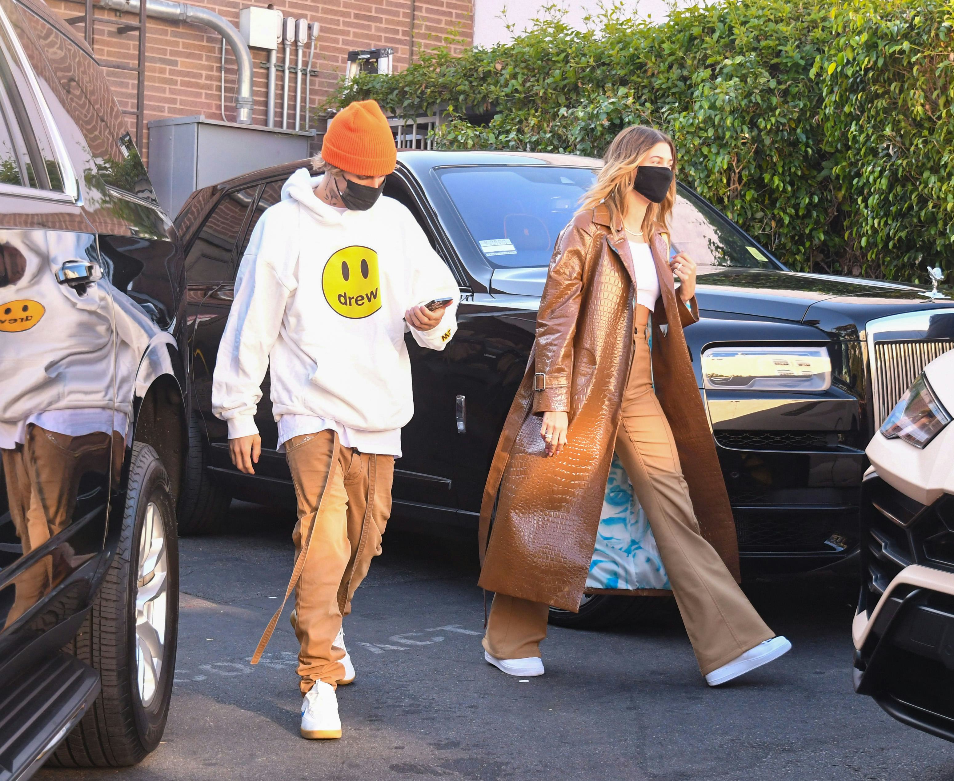 Dress as celebrity couple Hailey and Justin Bieber for Halloween