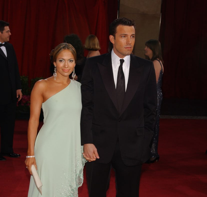Dress up like Jennifer Lopez and Ben Affleck this Halloween.