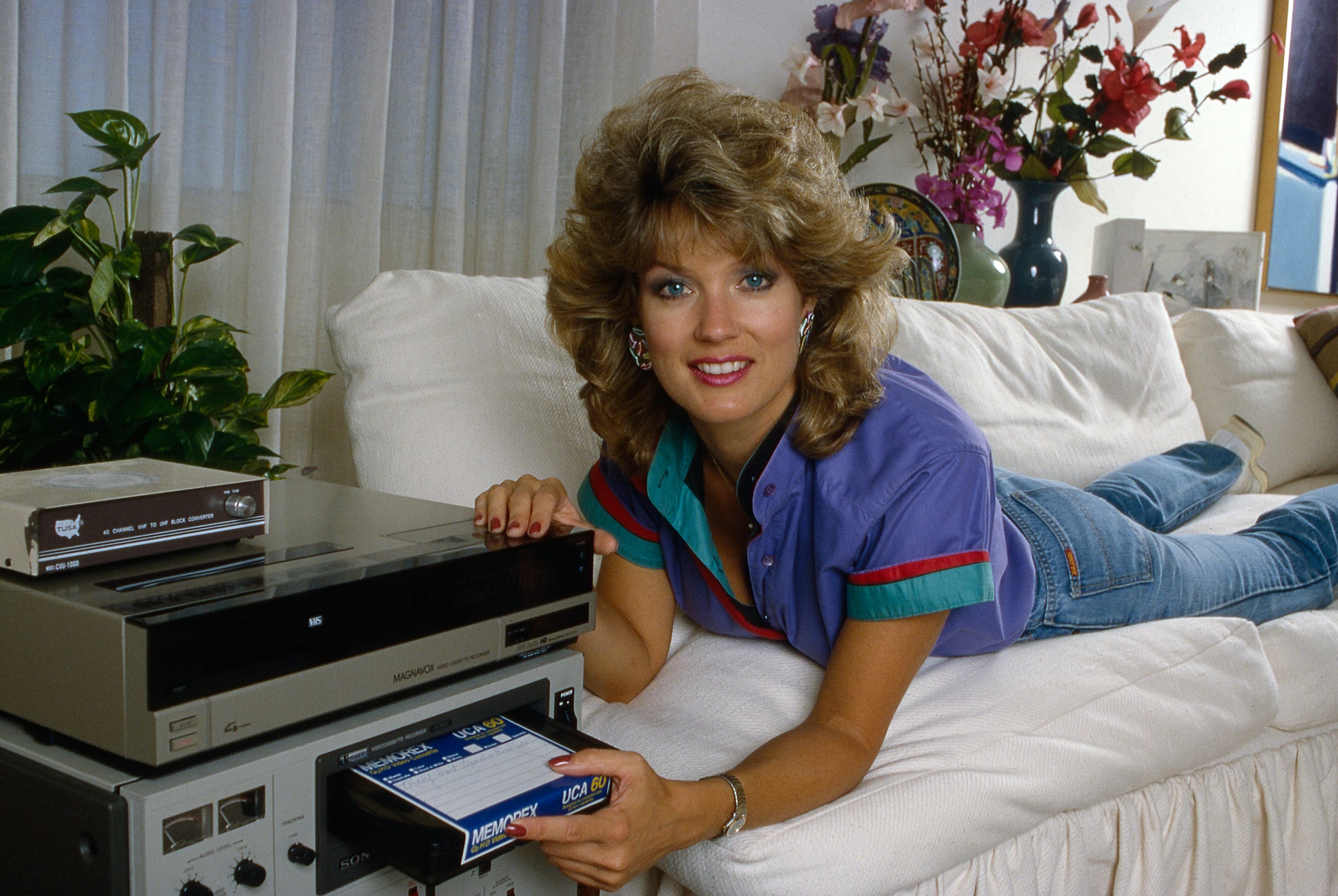 VCR VHS player shopping retro videos blockbuster