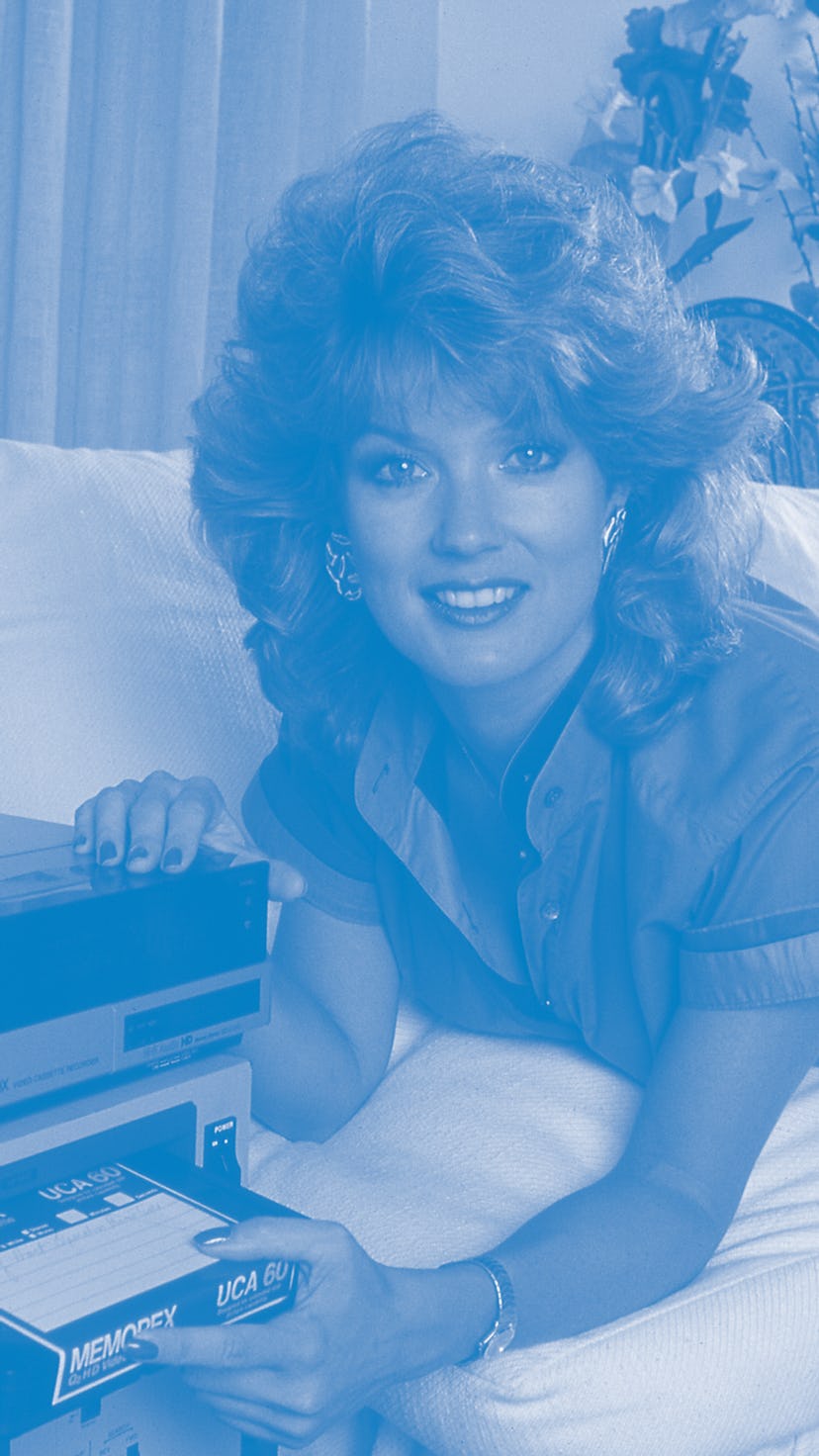 VCR VHS player shopping retro videos blockbuster