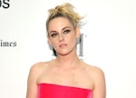 NEW YORK, NEW YORK - NOVEMBER 29: Kristen Stewart attends the 2021 Gotham Awards Presented By The Go...