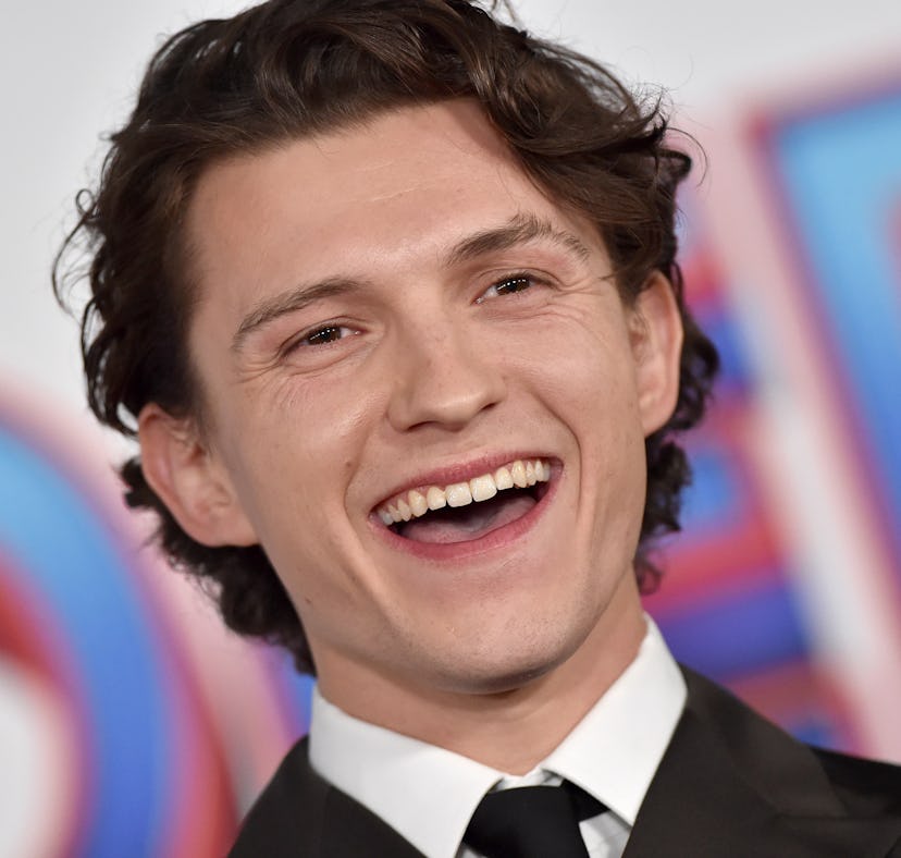 Tom Holland is reportedly the frontrunner to host the 2022 Oscars.