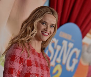 LOS ANGELES, CALIFORNIA - DECEMBER 12: Reese Witherspoon attends the Premiere of Illumination's "Sin...