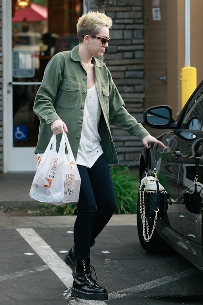 LOS ANGELES, CA - JANUARY 05: Miley Cyrus is seen on January 05, 2013 in Los Angeles, California.  (...
