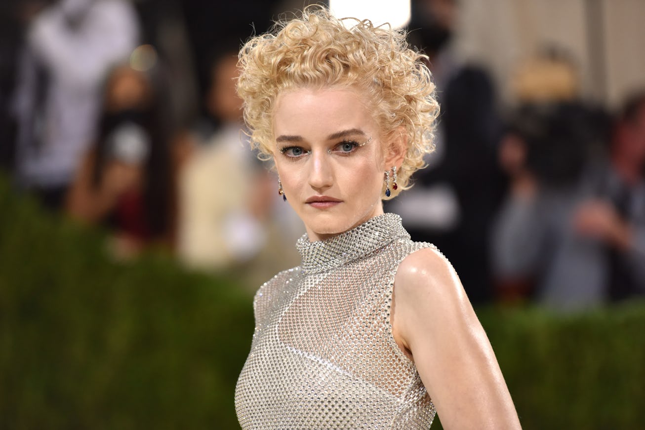 NEW YORK, NEW YORK - SEPTEMBER 13: Julia Garner attends 2021 Costume Institute Benefit - In America:...