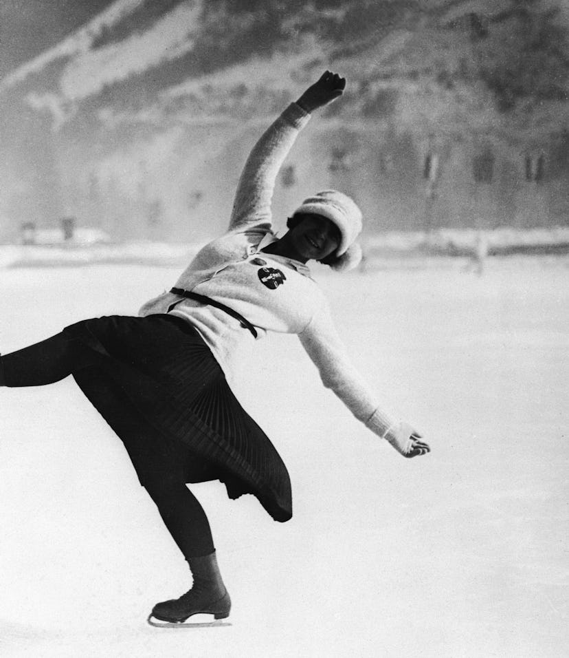 6th February 1924:  Herma Planck-Szabo of Austria on her way to winning the women's figure skating g...