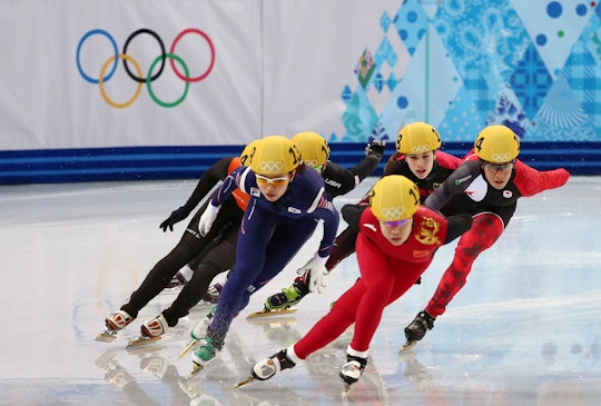 How fast do Olympic speed skaters go? They can reach 35 mph.