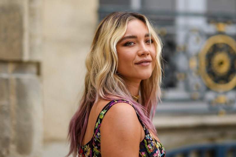PARIS, FRANCE - JULY 05: Florence Pugh wears gold pendant earrings, a gold J'Adior chain necklace, a...