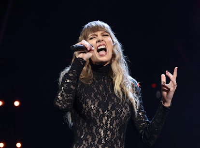 Damon Albarn apologized for his Taylor Swift songwriting comments.