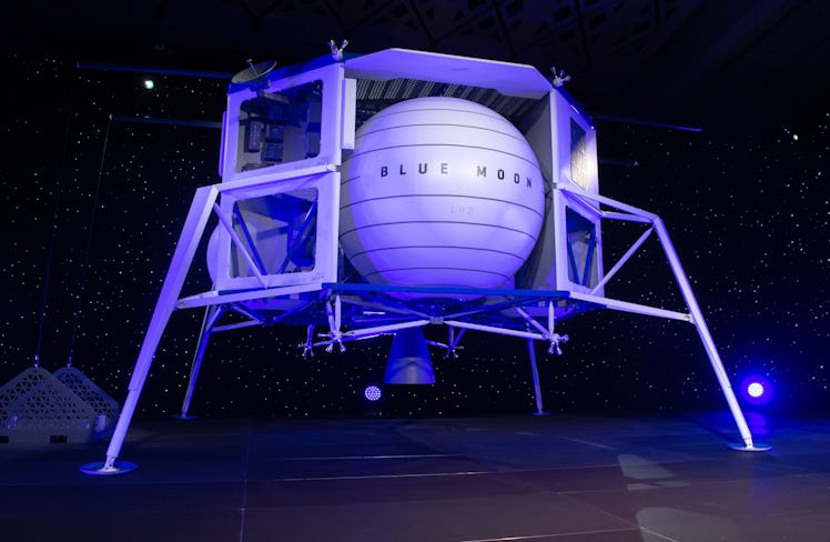 Blue Moon, a lunar landing vehicle