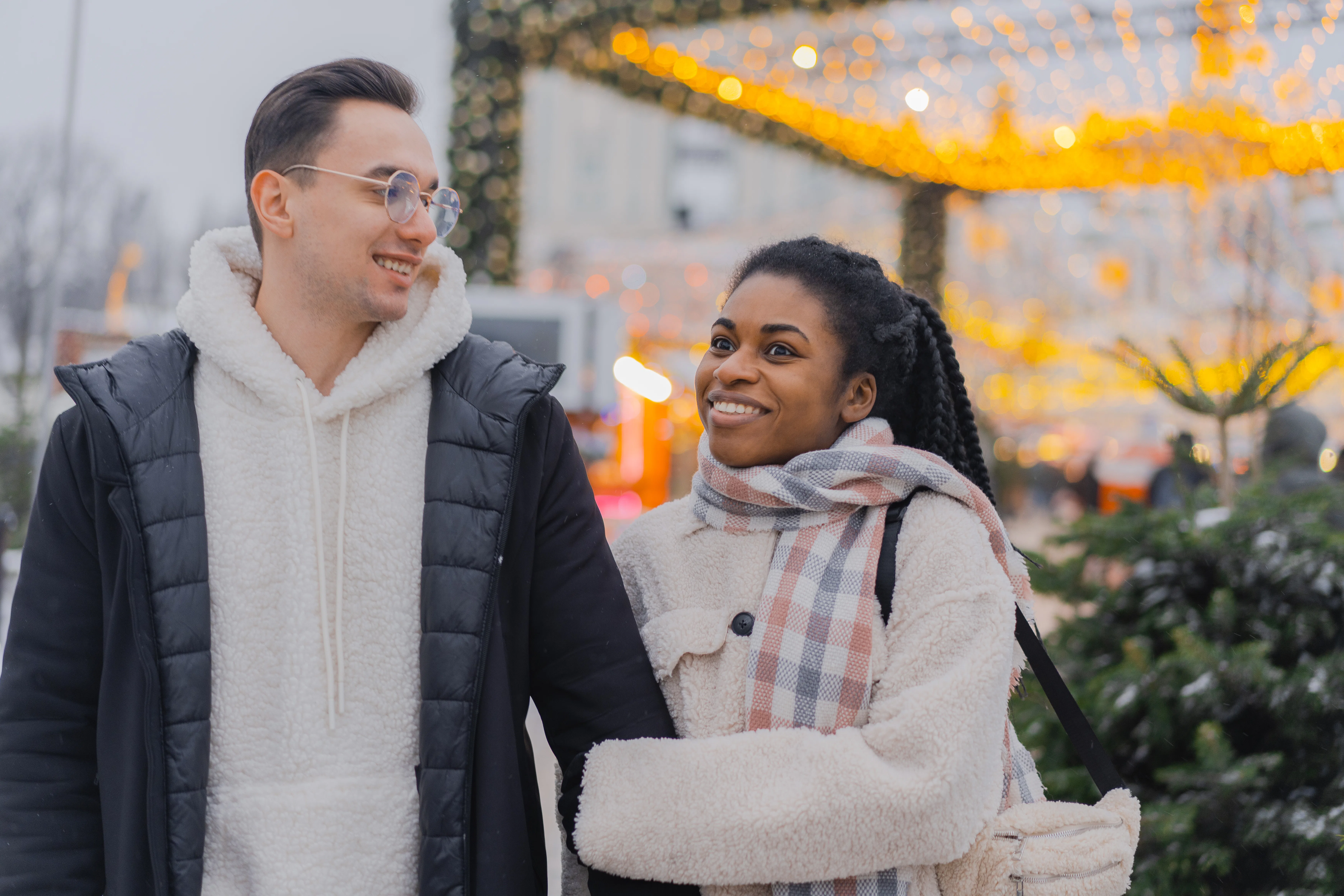 These Are The 10 Best & Worst Cities For Dating If You're Gen Z