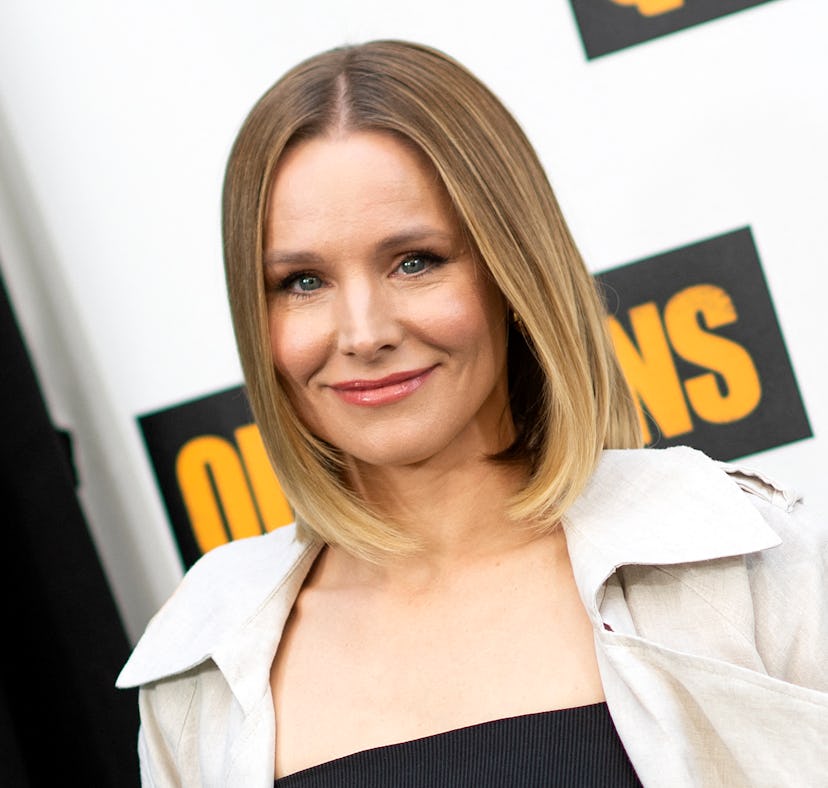 Kristen Bell's tweet to a fan who watched her new sex scene with his mom and girlfriend in the same ...