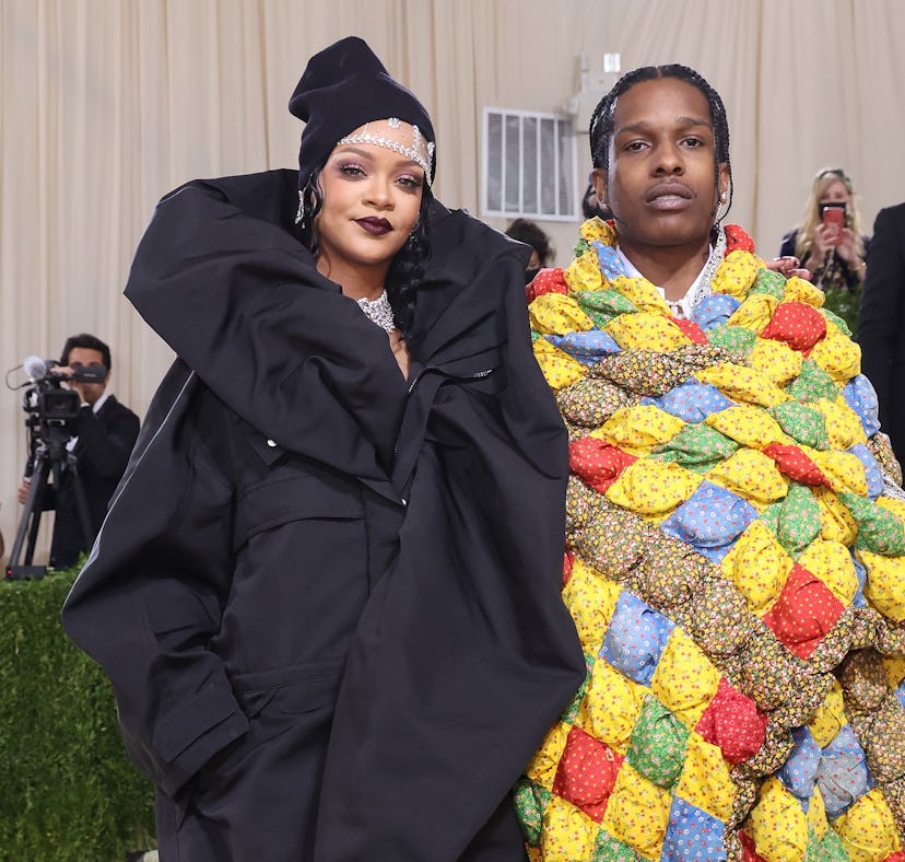 Rihanna is pregnant, and fans' reactions on Twitter and TikTok will make you feel seen.