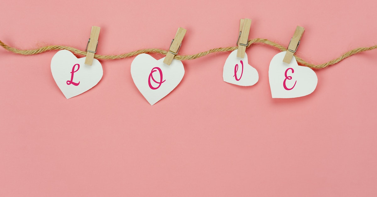 15 Valentine’s Day Decorations For Home & Parties 15 Valentine’s Day Decorations For Home & Parties