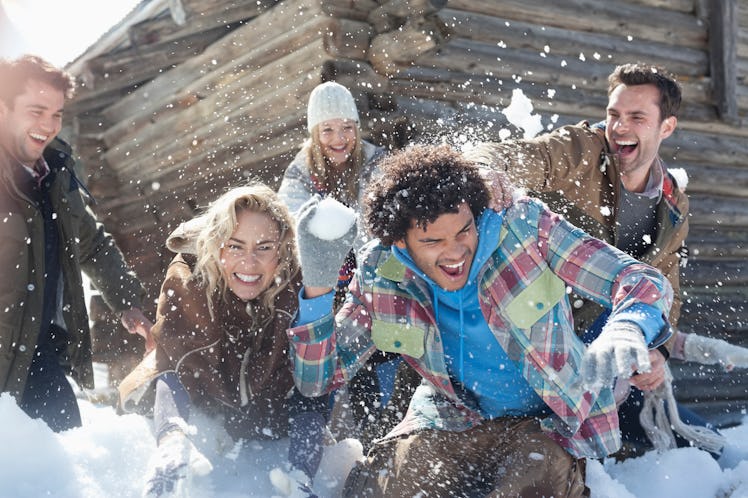 These snow puns will have you laughing as you're playing in the snowflakes.