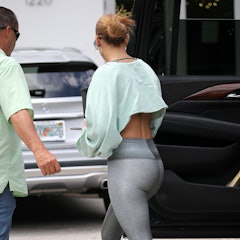 MIAMI, FL - MAY 13:  Jennifer Lopez is seen arriving at the gym on May 13, 2021 in Miami, Florida. (...