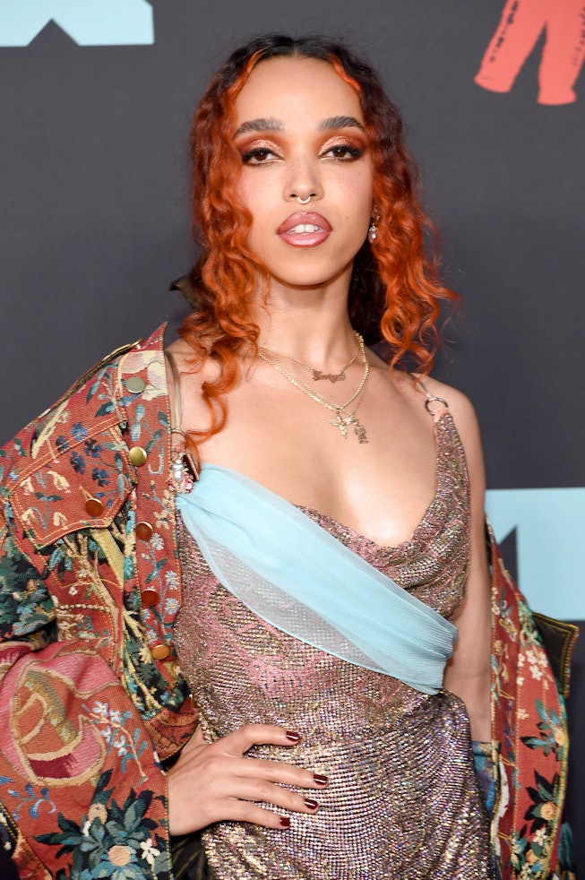 NEWARK, NEW JERSEY - AUGUST 26: FKA twigs attends the 2019 MTV Video Music Awards at Prudential Cent. 