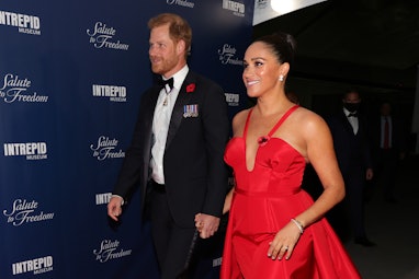 NEW YORK, NEW YORK - NOVEMBER 10: Prince Harry, Duke of Sussex and Meghan, Duchess of Sussex attend ...