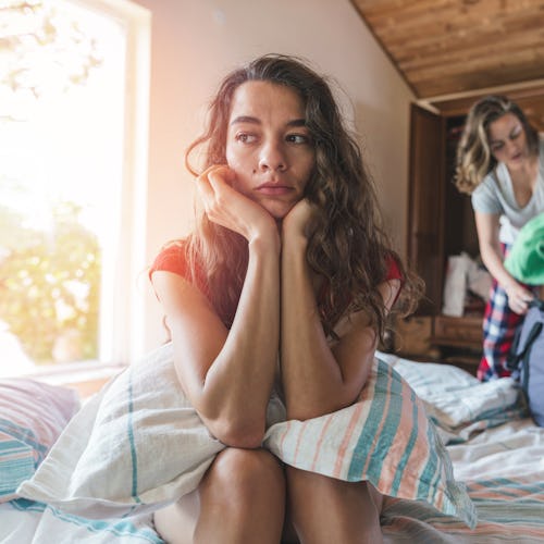 This woman has an avoidant attachment style and broke up with her girlfriend as a result. Here's how...