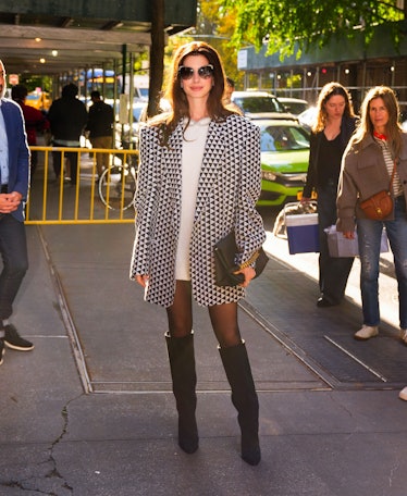 NEW YORK, NEW YORK - OCTOBER 12: Anne Hathaway seen on October 12, 2022 in New York City. (Photo by ...