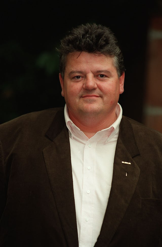 ROBBIE COLTRANE HAS DIED. HERE, THE ACTOR AND COMEDIAN AT A PHOTOCALL FOR THE ITV THRILLER "CRACKER"...