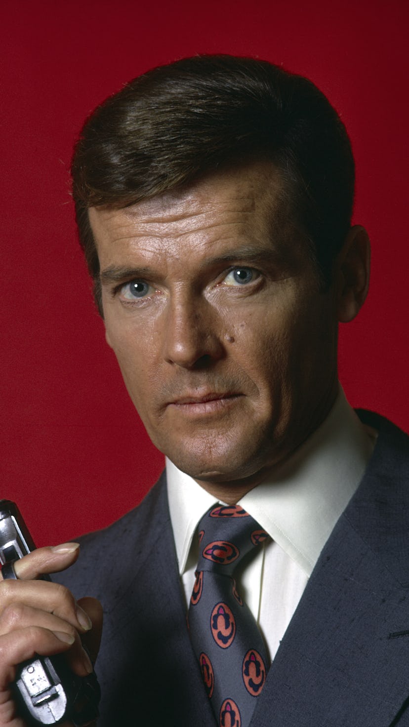 Kino. ROGER MOORE, Date of Birth: 14 october, 1927, Stockwell London, UK. Celebrate his 80th Birthda...