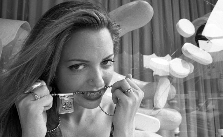 NEW YORK-SEPTEMBER 1994: Author/Lawyer/Writer Elizabeth Wurtzel poses for a portrait in Greenwich Vi...