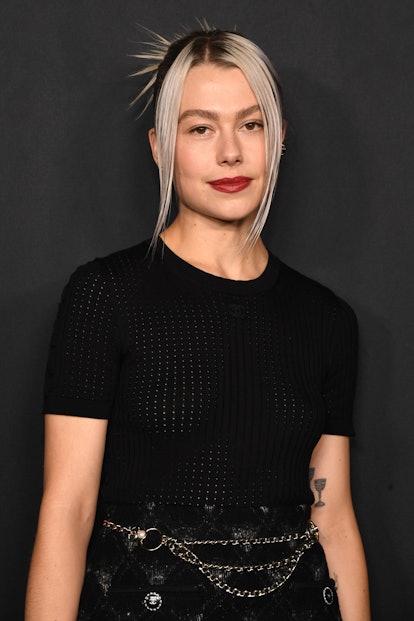 LOS ANGELES, CALIFORNIA - OCTOBER 20: Phoebe Bridgers attends the CHANEL dinner to celebrate the 193...
